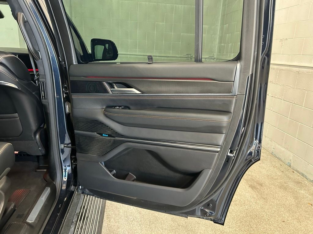 2025 Jeep Grand Wagoneer Series III Obsidian 4x4