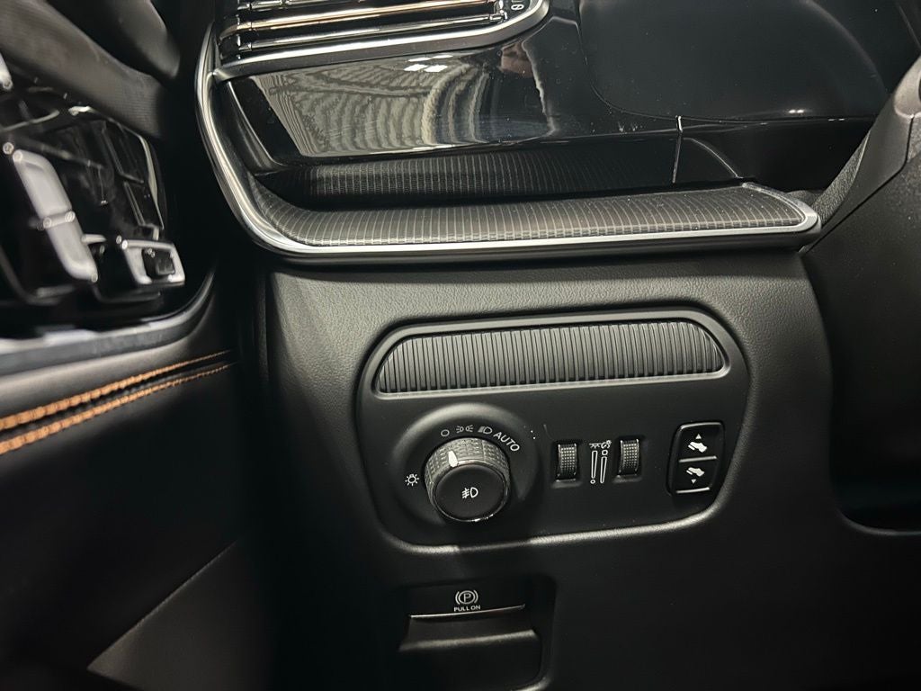2025 Jeep Grand Wagoneer Series III Obsidian 4x4