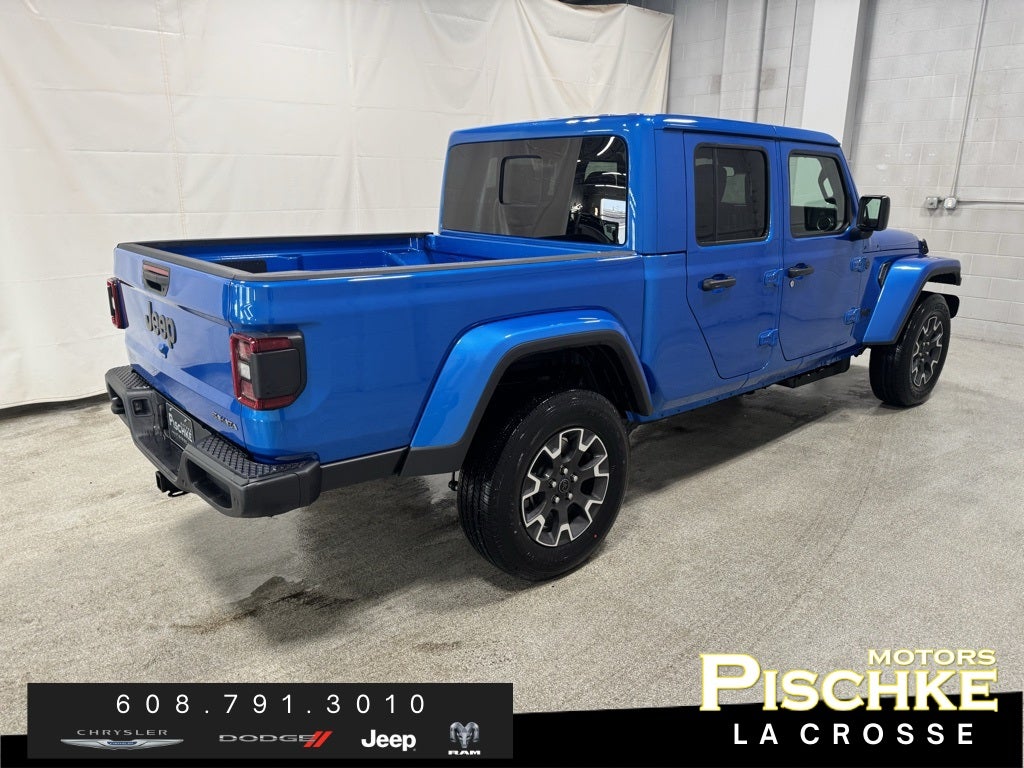 2026 Jeep Gladiator GLADIATOR SAHARA 4X4