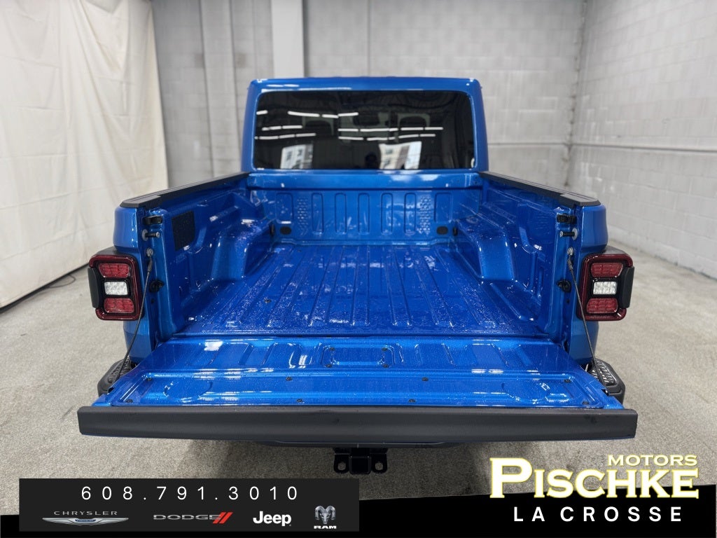 2026 Jeep Gladiator GLADIATOR SAHARA 4X4