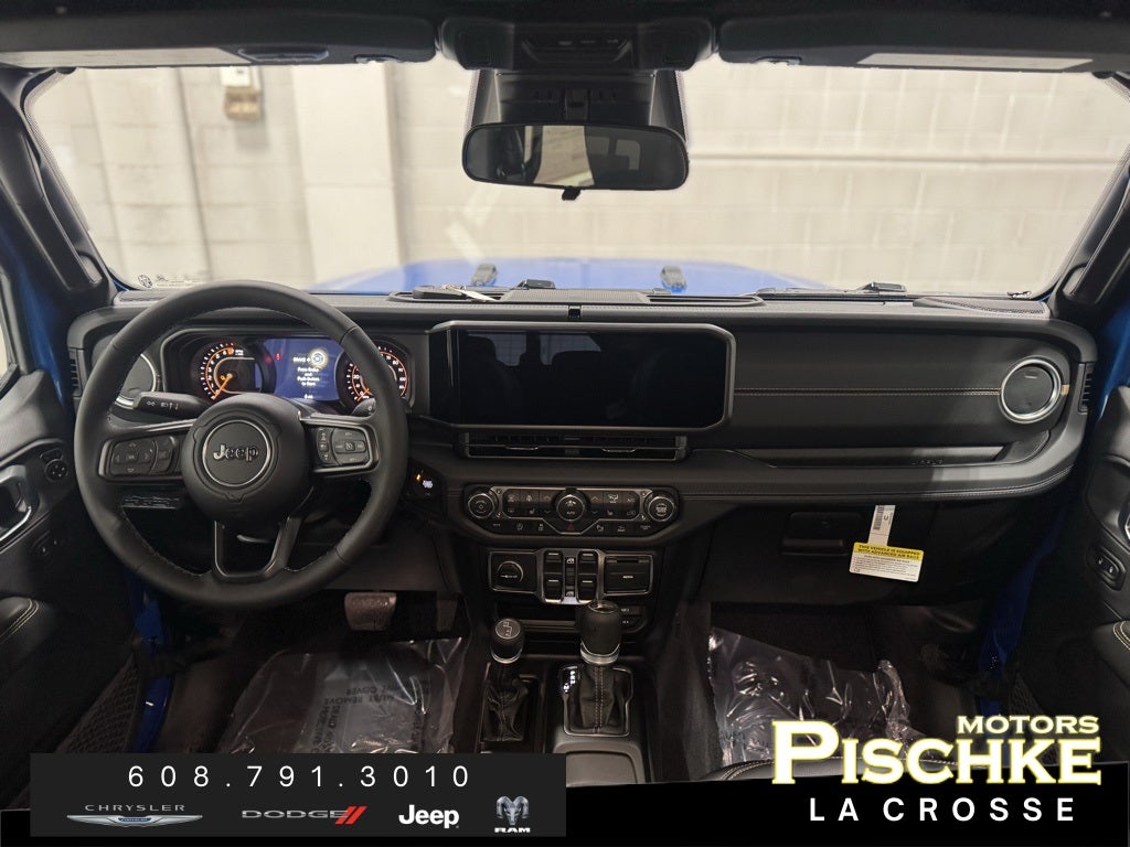 2026 Jeep Gladiator GLADIATOR SAHARA 4X4