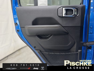 2026 Jeep Gladiator GLADIATOR SAHARA 4X4