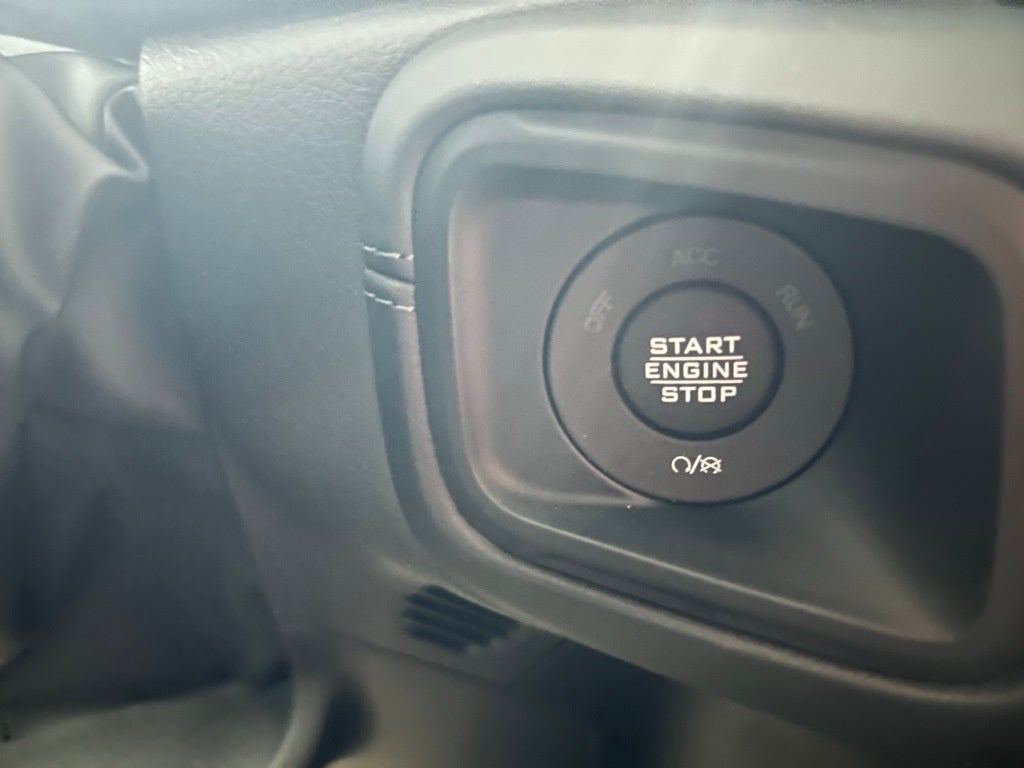 2026 Jeep Gladiator GLADIATOR SAHARA 4X4