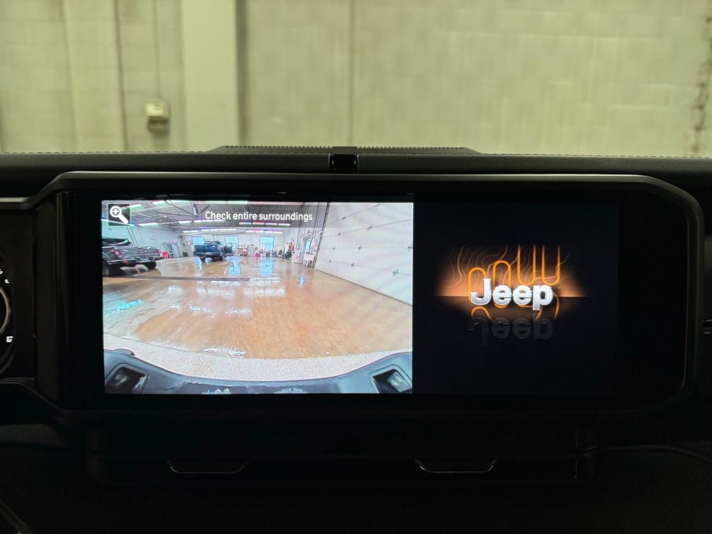 2026 Jeep Gladiator GLADIATOR SAHARA 4X4