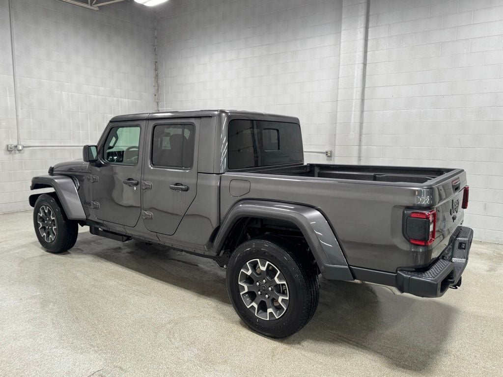 2026 Jeep Gladiator GLADIATOR SAHARA 4X4