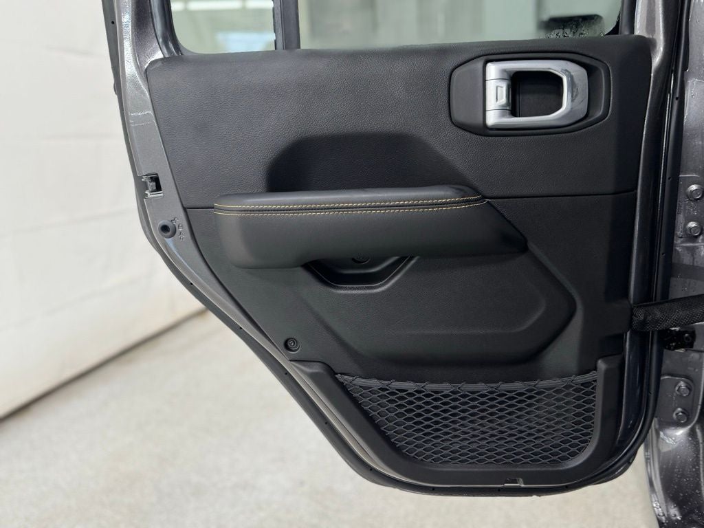 2026 Jeep Gladiator GLADIATOR SAHARA 4X4