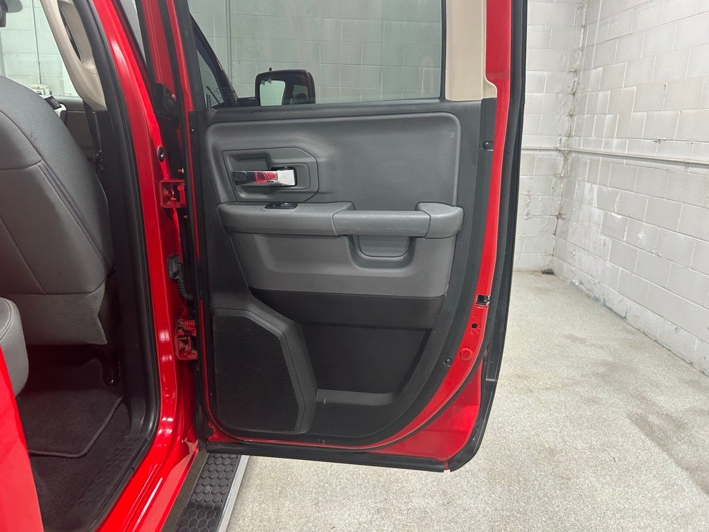 2017 RAM 1500 Big Horn Quad Cab 4x4 6'4' Box