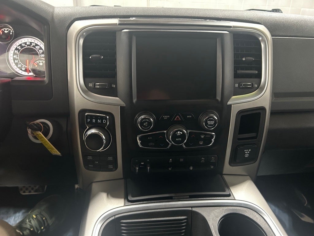 2017 RAM 1500 Big Horn Quad Cab 4x4 6'4' Box