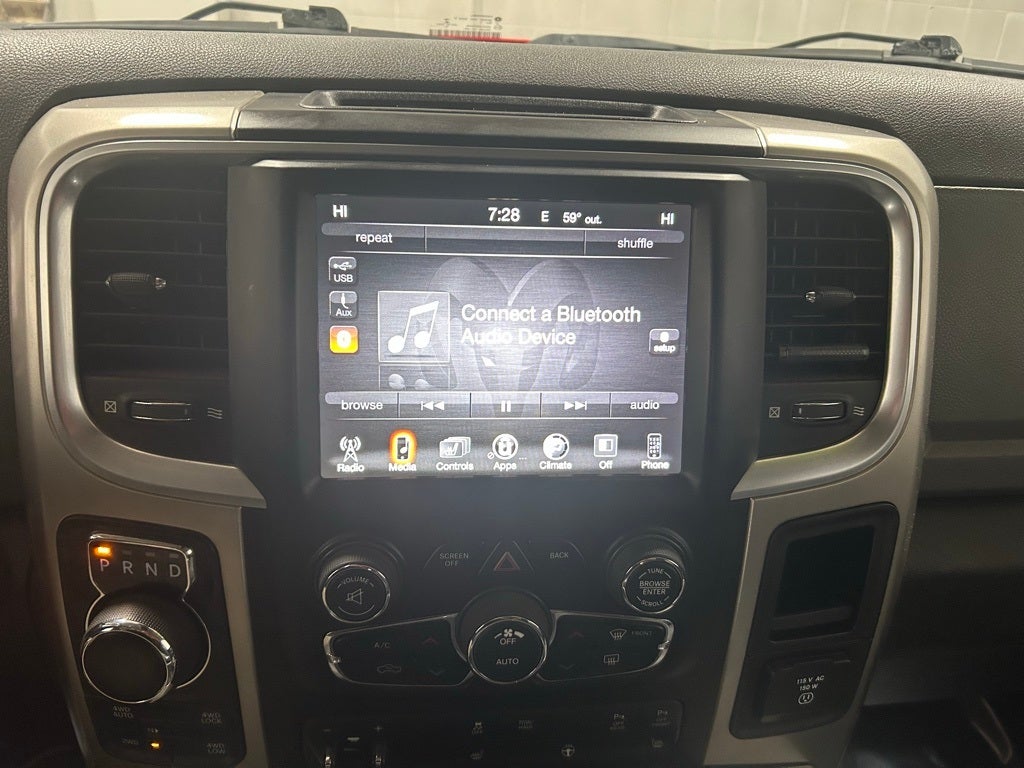 2017 RAM 1500 Big Horn Quad Cab 4x4 6'4' Box