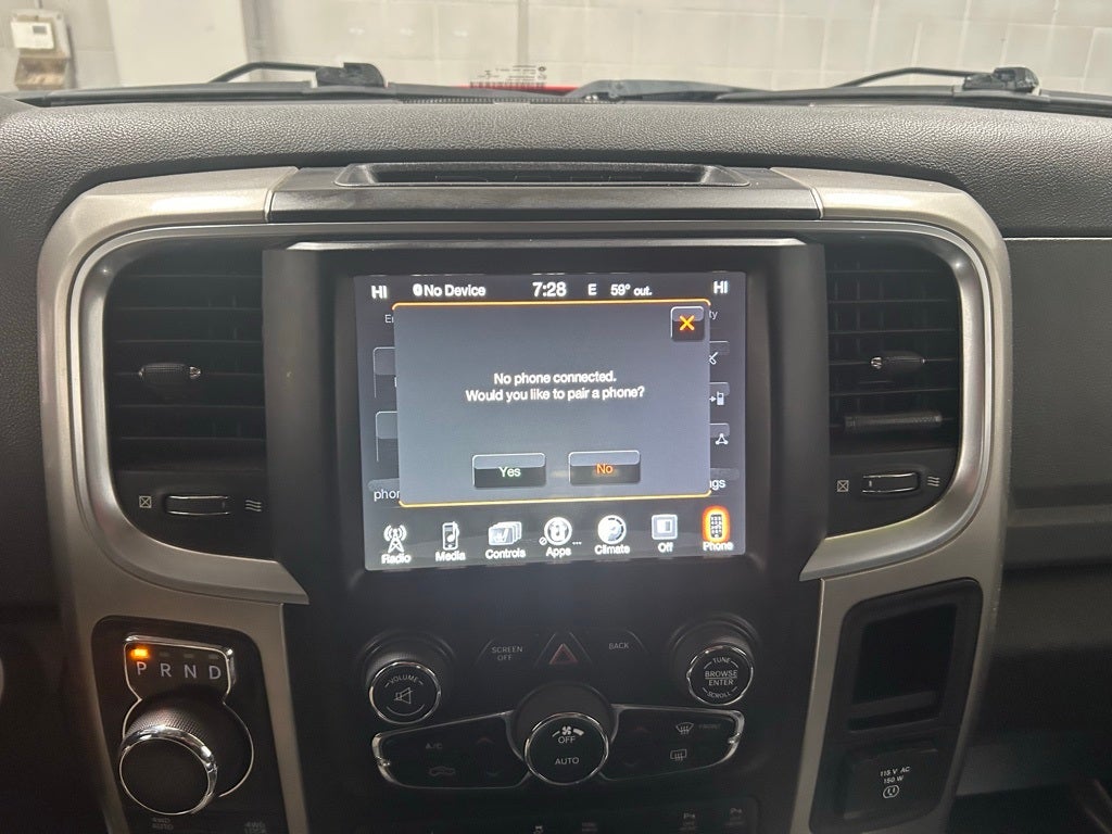 2017 RAM 1500 Big Horn Quad Cab 4x4 6'4' Box