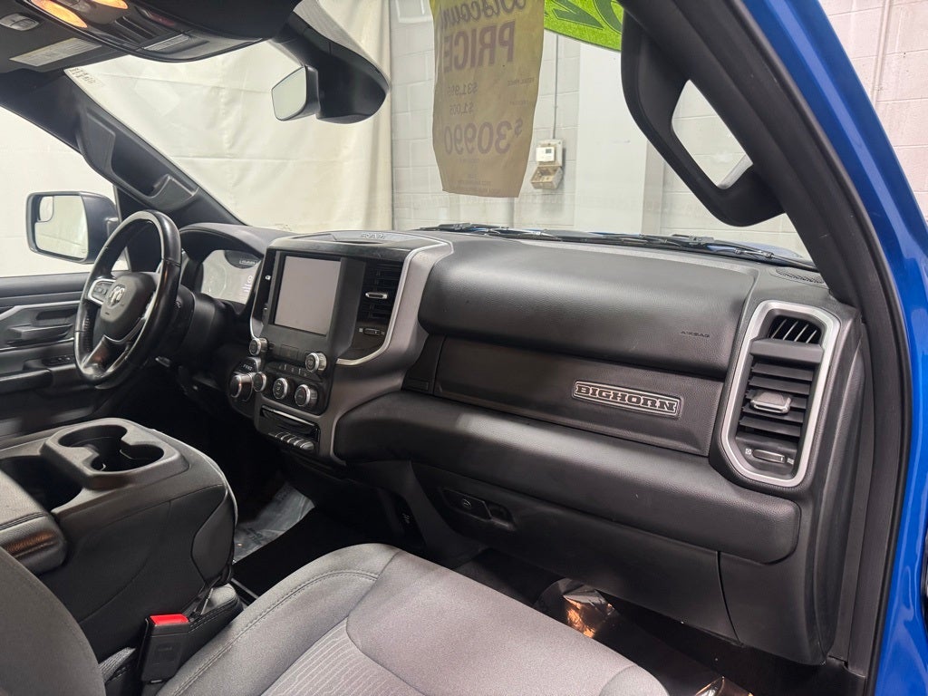 2022 RAM 1500 Big Horn Quad Cab 4x4 6'4' Box