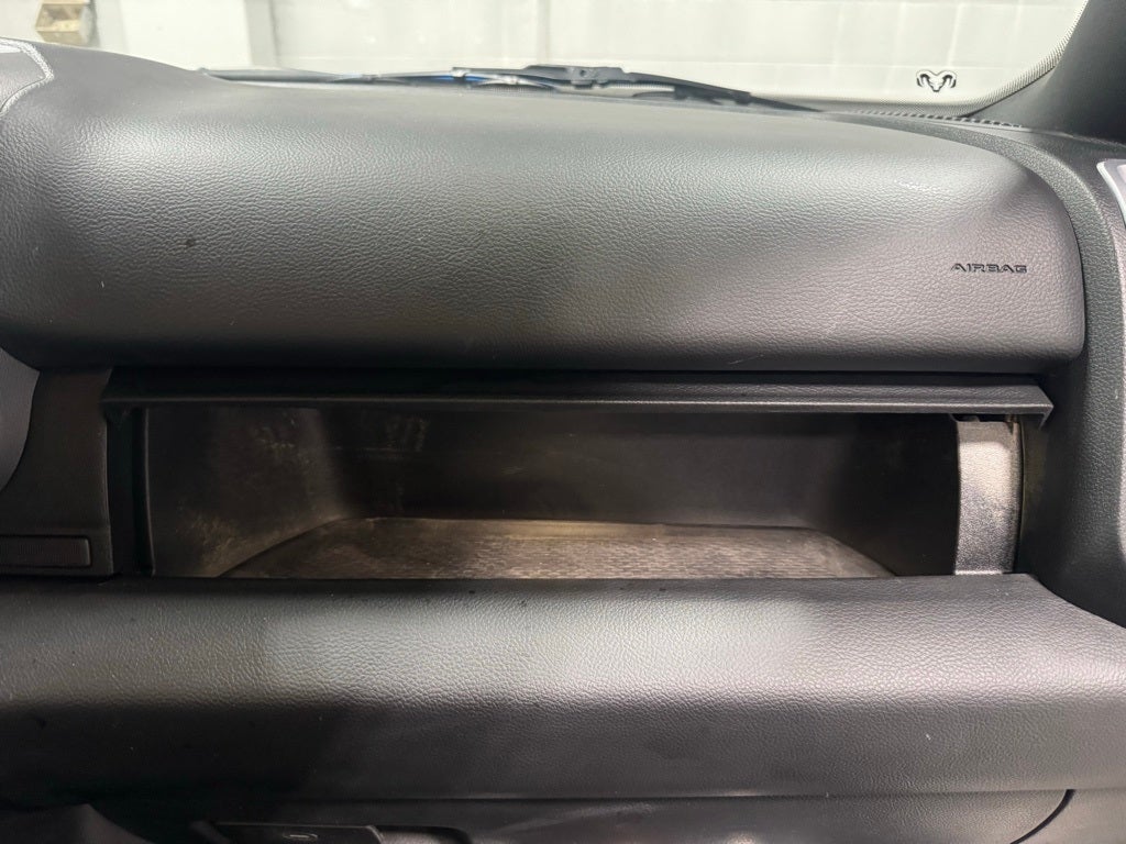 2022 RAM 1500 Big Horn Quad Cab 4x4 6'4' Box