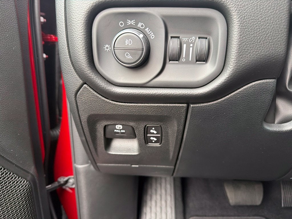 2027 RAM Ram 1500 RAM 1500 BIG HORN CREW CAB 4X4 5'7' BOX