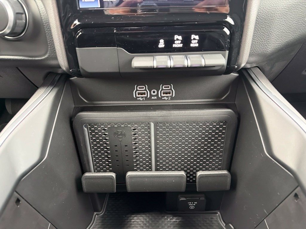 2027 RAM Ram 1500 RAM 1500 BIG HORN CREW CAB 4X4 5'7' BOX