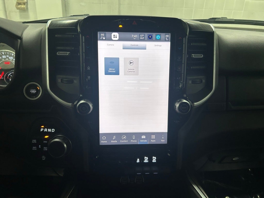 2025 RAM 1500 Big Horn Crew Cab 4x4 5'7' Box