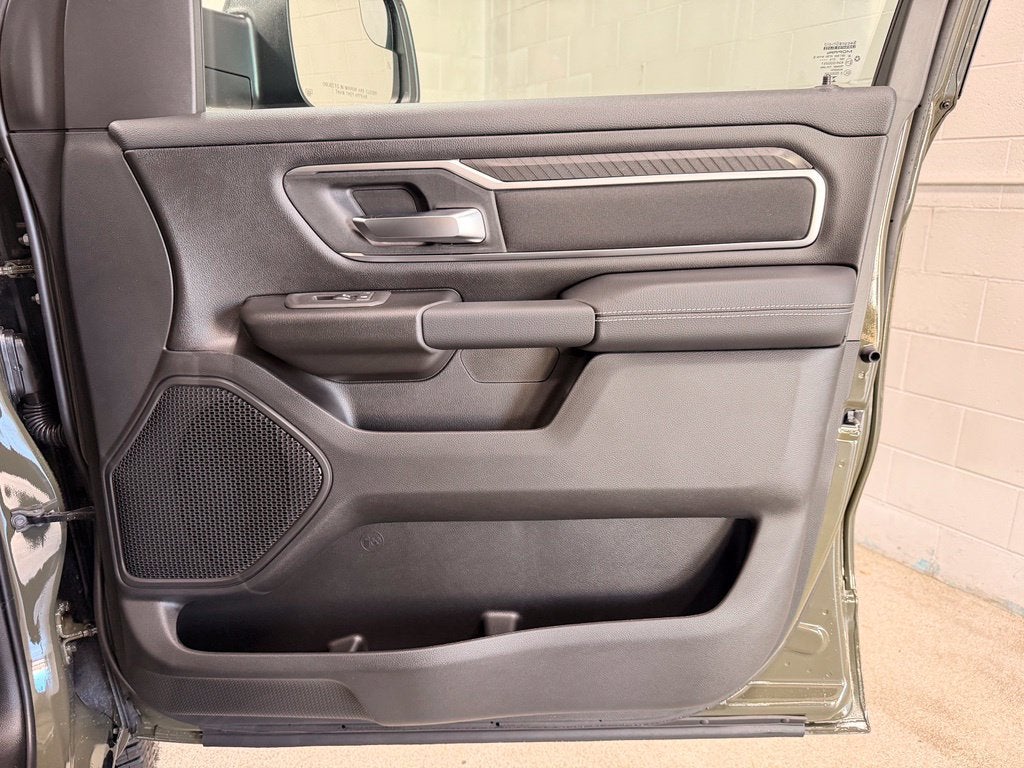 2027 RAM Ram 1500 RAM 1500 BIG HORN CREW CAB 4X4 5'7' BOX