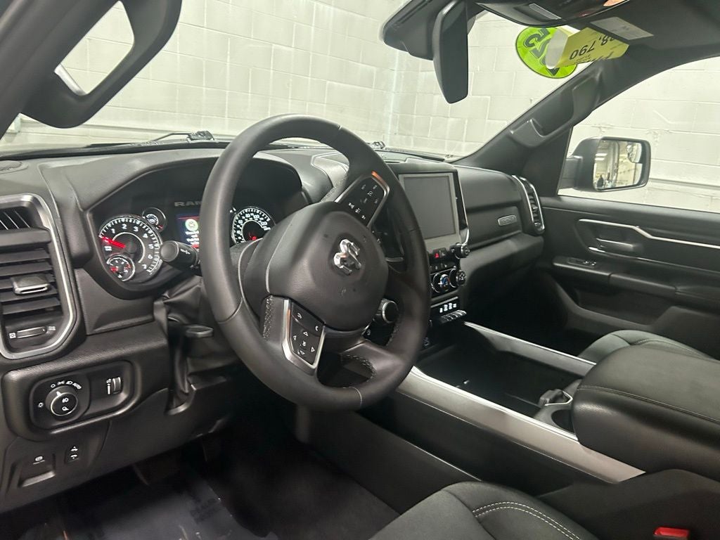 2025 RAM 1500 Big Horn Crew Cab 4x4 5'7' Box