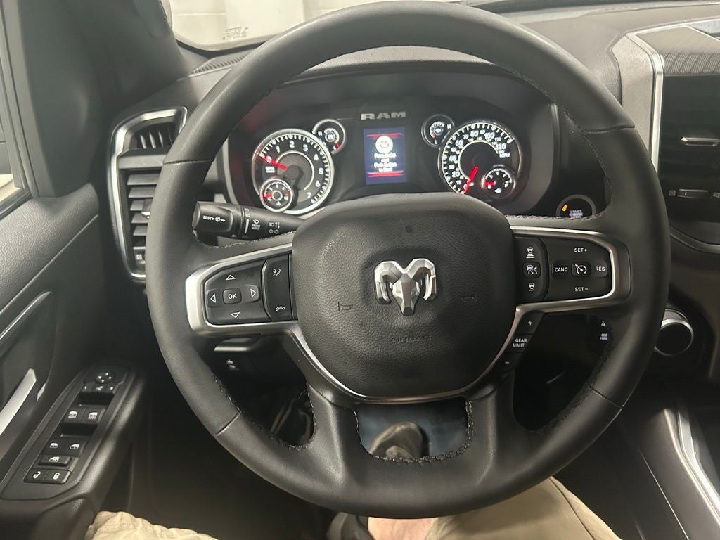 2025 RAM 1500 Big Horn Crew Cab 4x4 5'7' Box