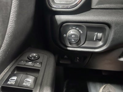2021 RAM Ram 1500 Big Horn Crew Cab 4x4 5'7' Box