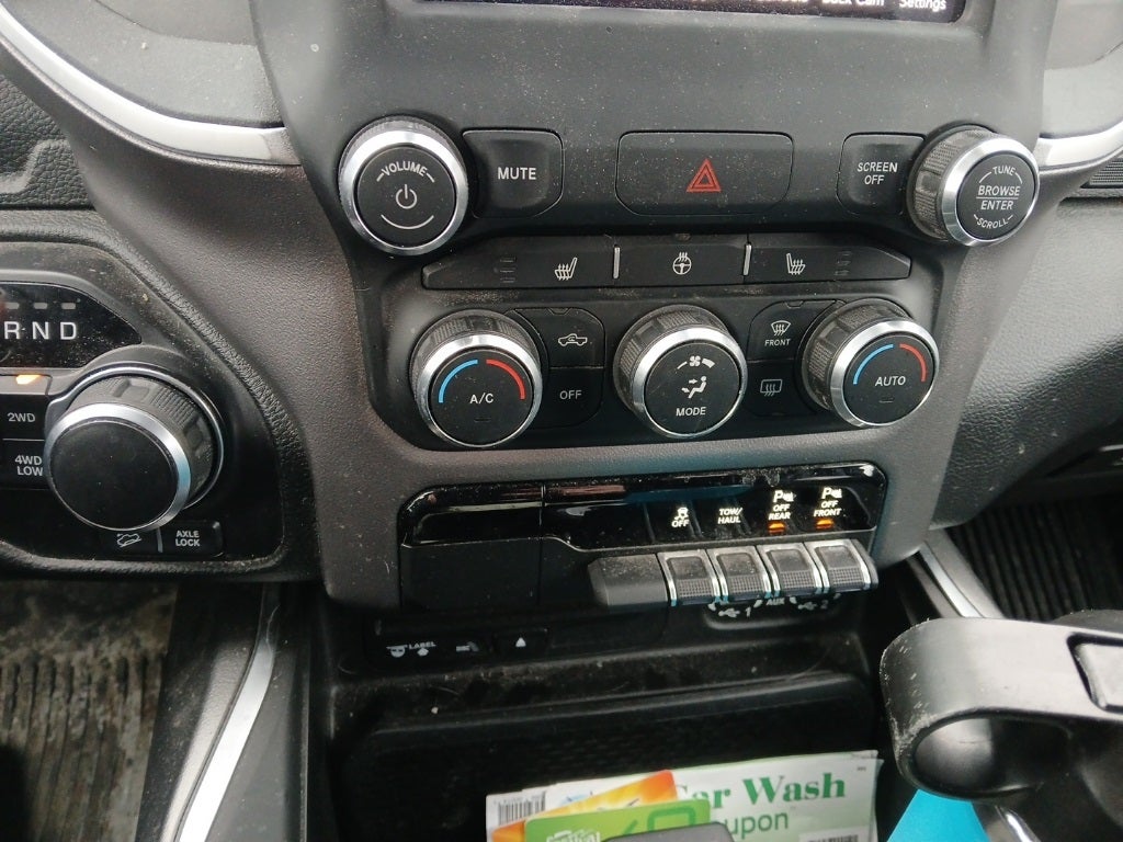 2019 RAM 1500 Big Horn/Lone Star Crew Cab 4x4 5'7' Box