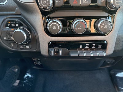 2026 RAM Ram 1500 RAM 1500 WARLOCK CREW CAB 4X4 5'7' BOX