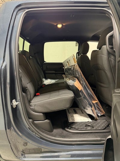 2026 RAM 1500 RAM 1500 WARLOCK CREW CAB 4X4 5'7' BOX