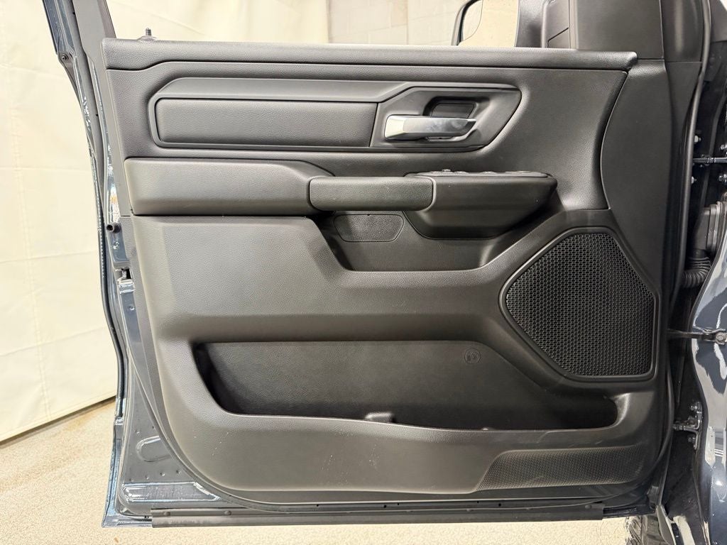 2026 RAM 1500 RAM 1500 WARLOCK CREW CAB 4X4 5'7' BOX