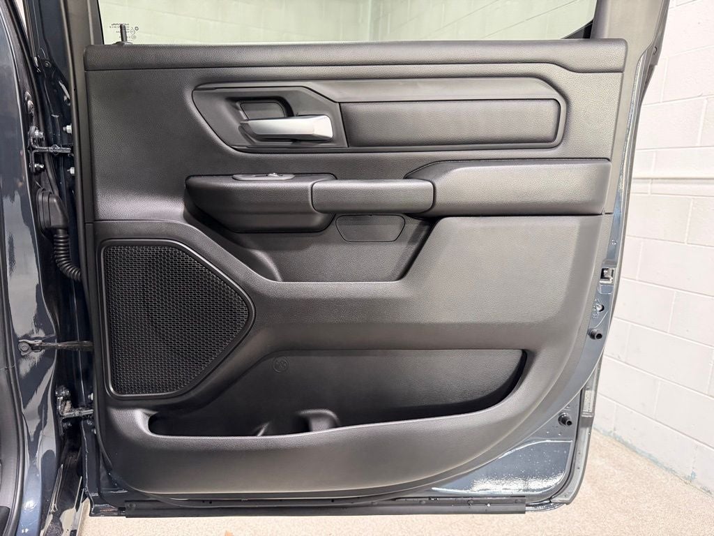 2026 RAM 1500 RAM 1500 WARLOCK CREW CAB 4X4 5'7' BOX