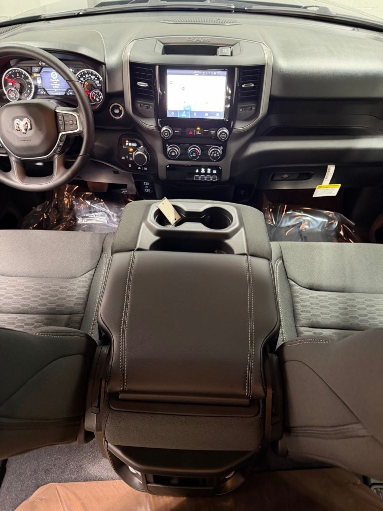 2026 RAM 1500 RAM 1500 WARLOCK CREW CAB 4X4 5'7' BOX