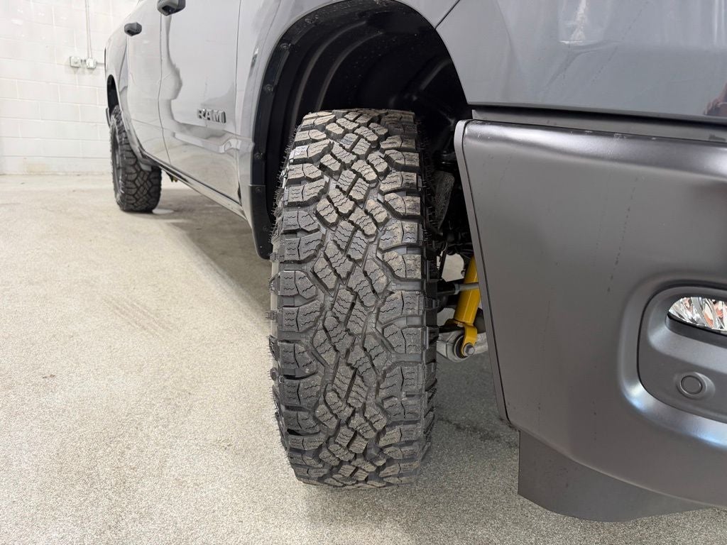 2026 RAM 1500 RAM 1500 WARLOCK CREW CAB 4X4 5'7' BOX