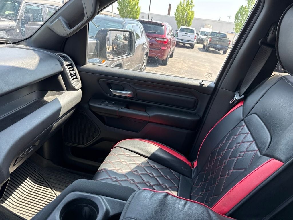 2024 RAM 1500 Tradesman Crew Cab 4x4 5'7' Box