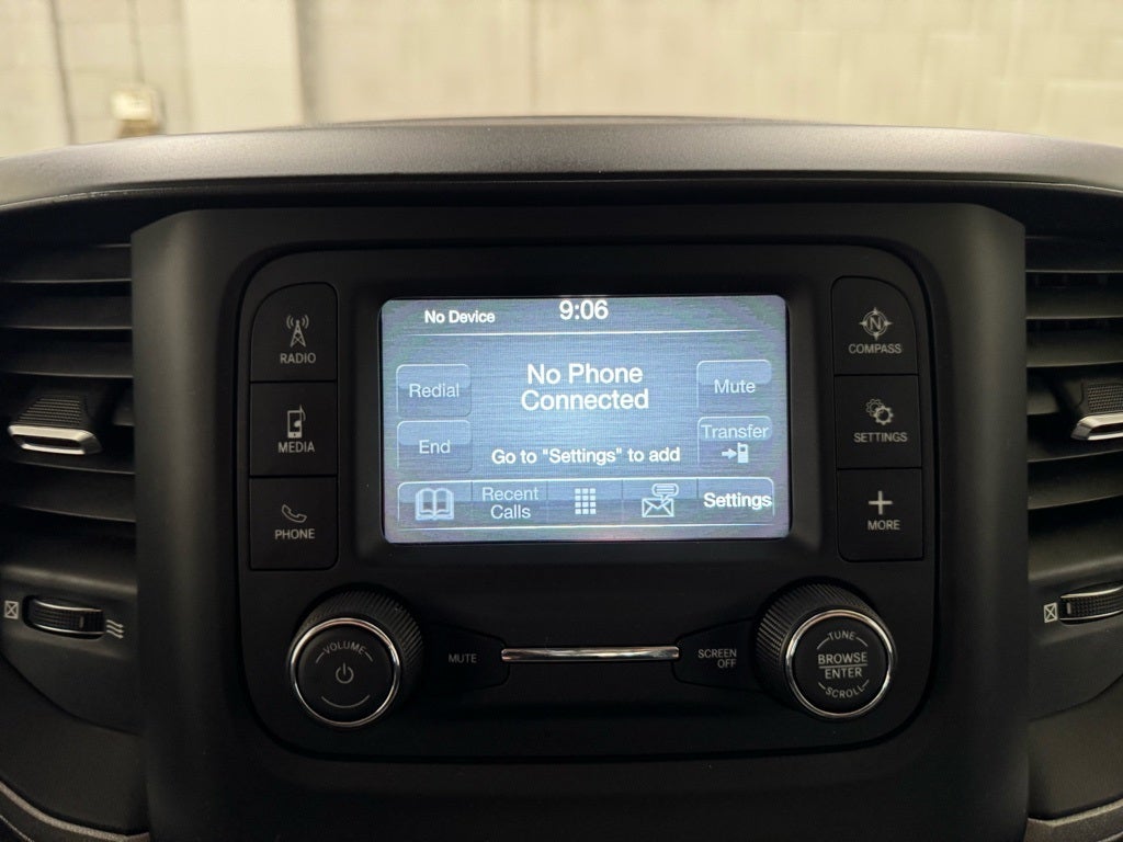 2019 RAM 1500 Tradesman Crew Cab 4x4 5'7' Box