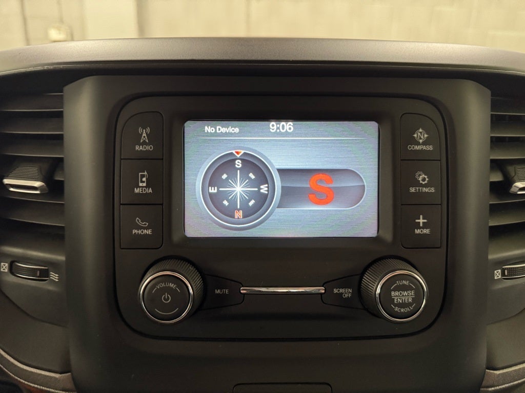 2019 RAM 1500 Tradesman Crew Cab 4x4 5'7' Box