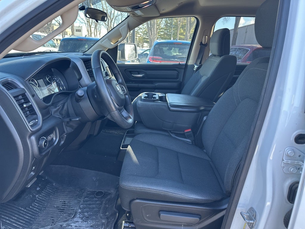 2019 RAM 1500 Tradesman Crew Cab 4x4 5'7' Box