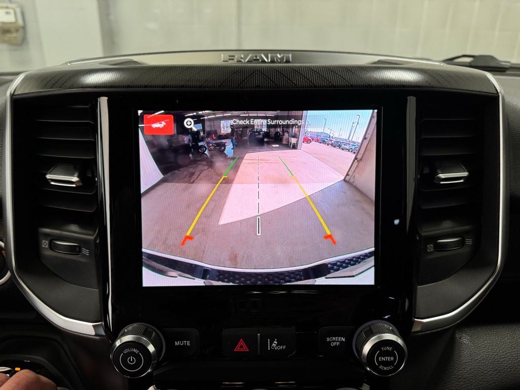 2026 RAM Ram 1500 RAM 1500 EXPRESS CREW CAB 4X4 5'7' BOX