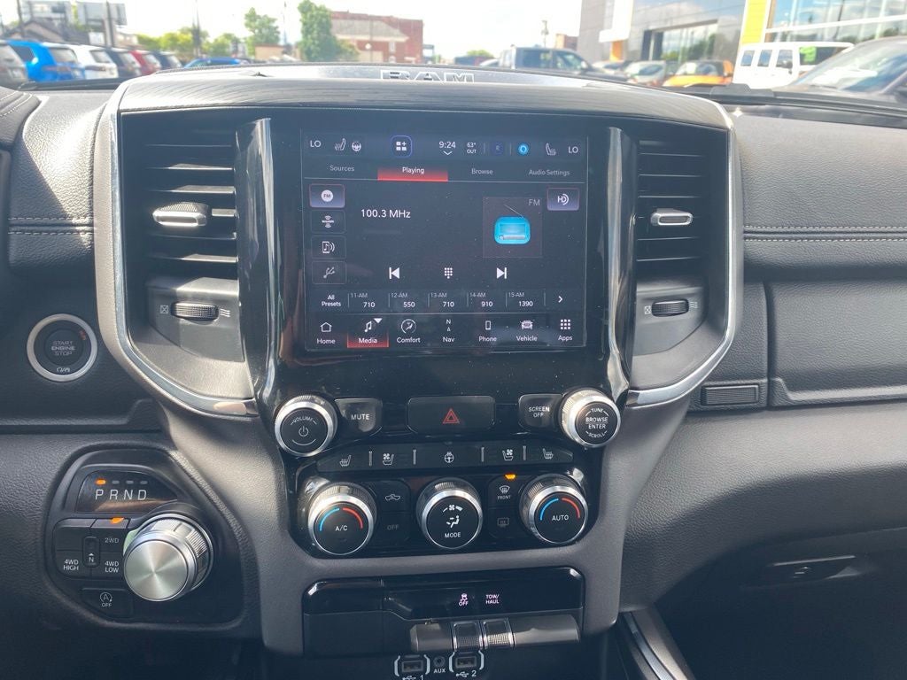 2024 RAM 1500 Laramie Crew Cab 4x4 5'7' Box