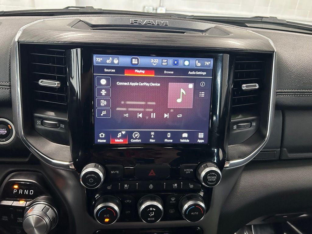 2024 RAM 1500 Laramie Crew Cab 4x4 5'7' Box