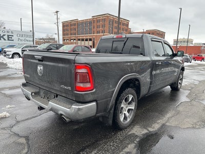 2019 RAM 1500 Laramie Crew Cab 4x4 6'4' Box
