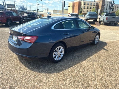 2022 Chevrolet Malibu FWD LT