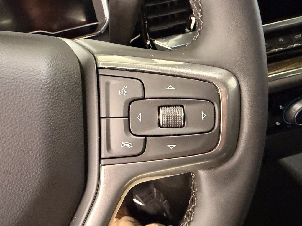 2024 Chevrolet Silverado 1500 4WD Crew Cab Short Bed LT with 2FL