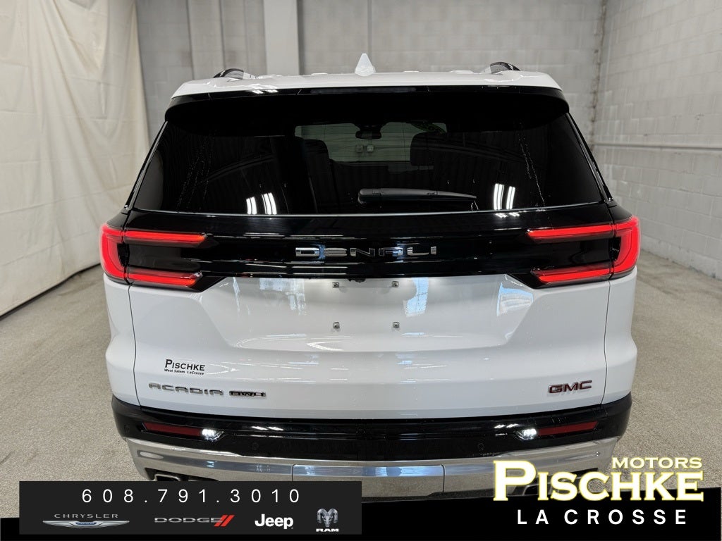2025 GMC Acadia AWD Denali