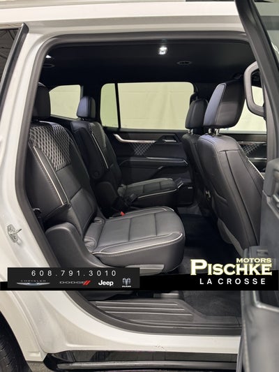 2025 GMC Acadia AWD Denali