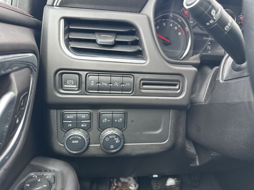 2021 Chevrolet Suburban 4WD RST