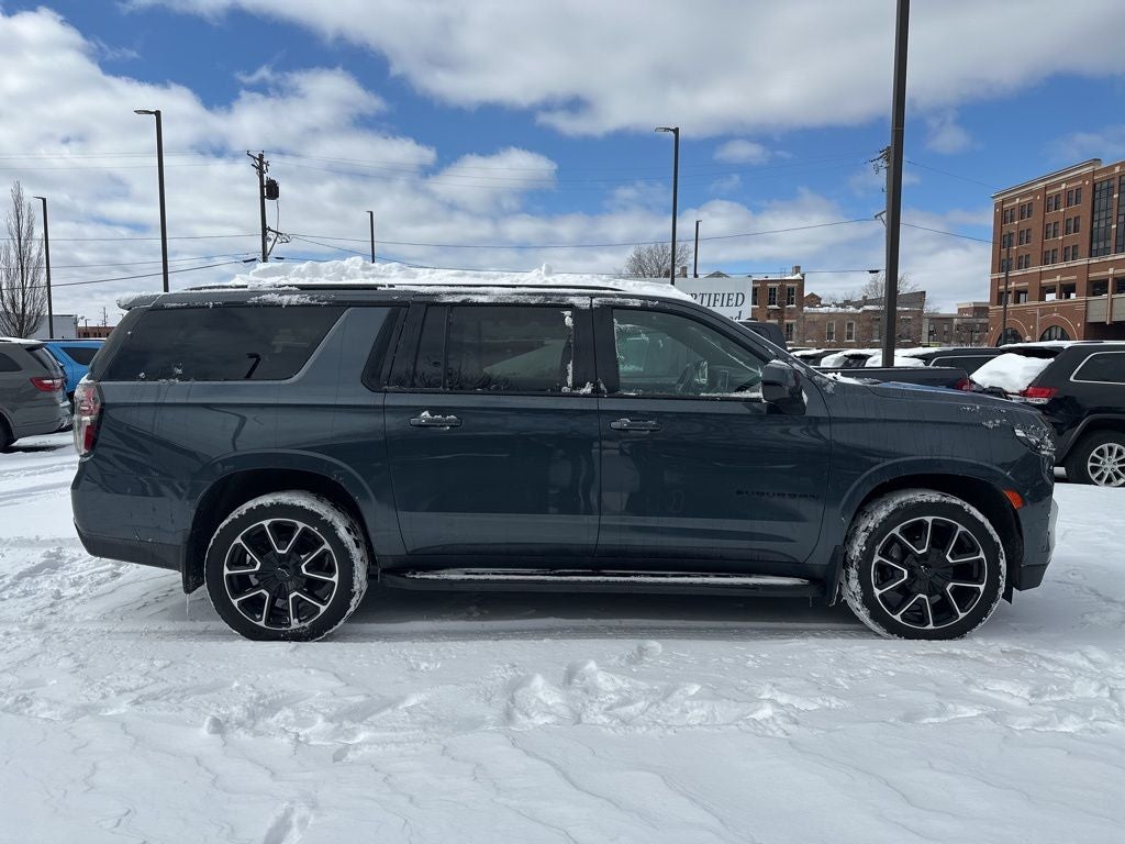 2021 Chevrolet Suburban 4WD RST