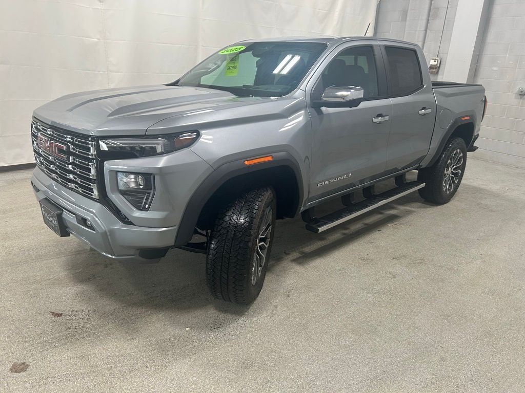 2025 GMC Canyon 4WD Denali