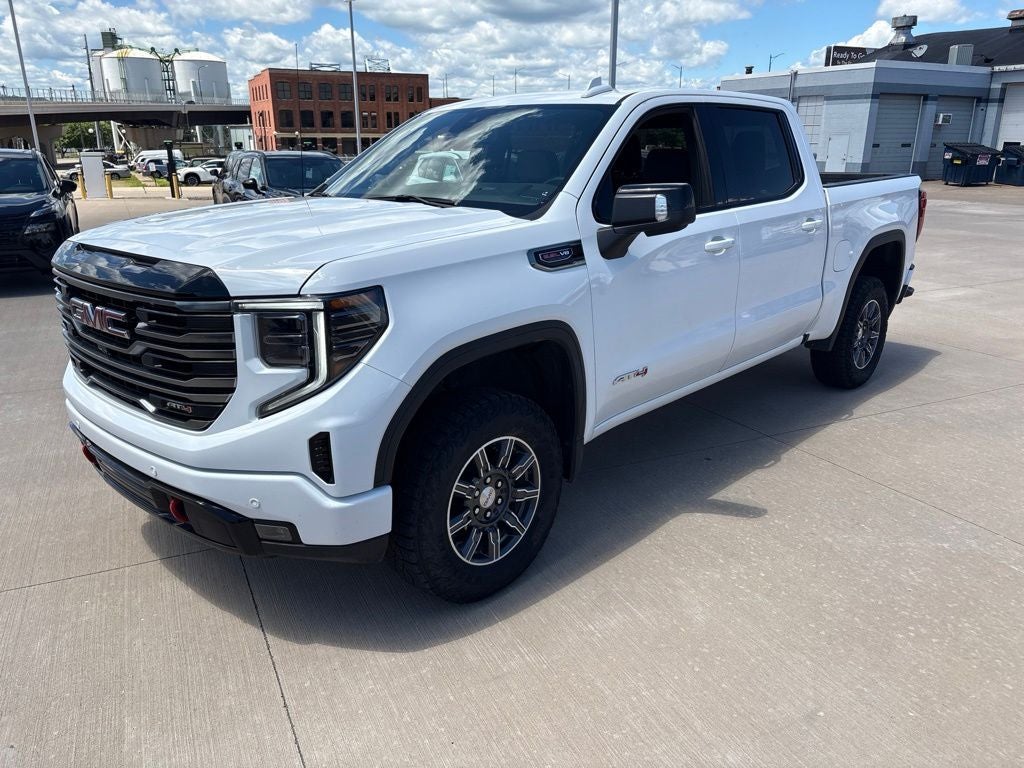 2025 GMC Sierra 1500 4WD Crew Cab Short Box AT4