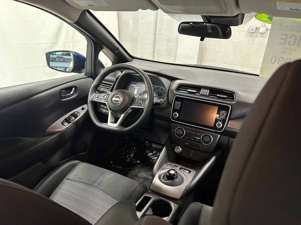 2025 Nissan LEAF S