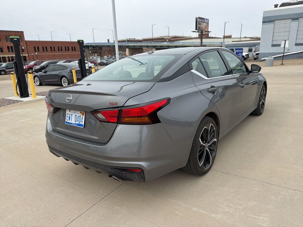 2025 Nissan Altima SR FWD