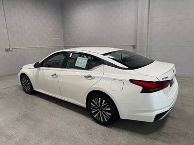 2023 Nissan Altima SV FWD