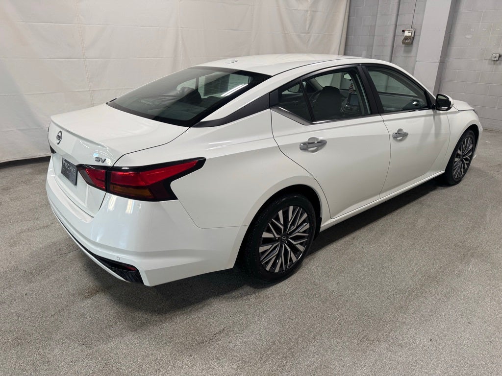 2023 Nissan Altima SV FWD